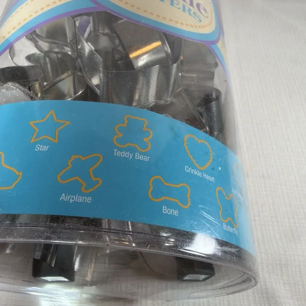 Vintage 2007 Wilton 30-Piece Metal Cookie Cutter Tub Set - Brand New / Sealed